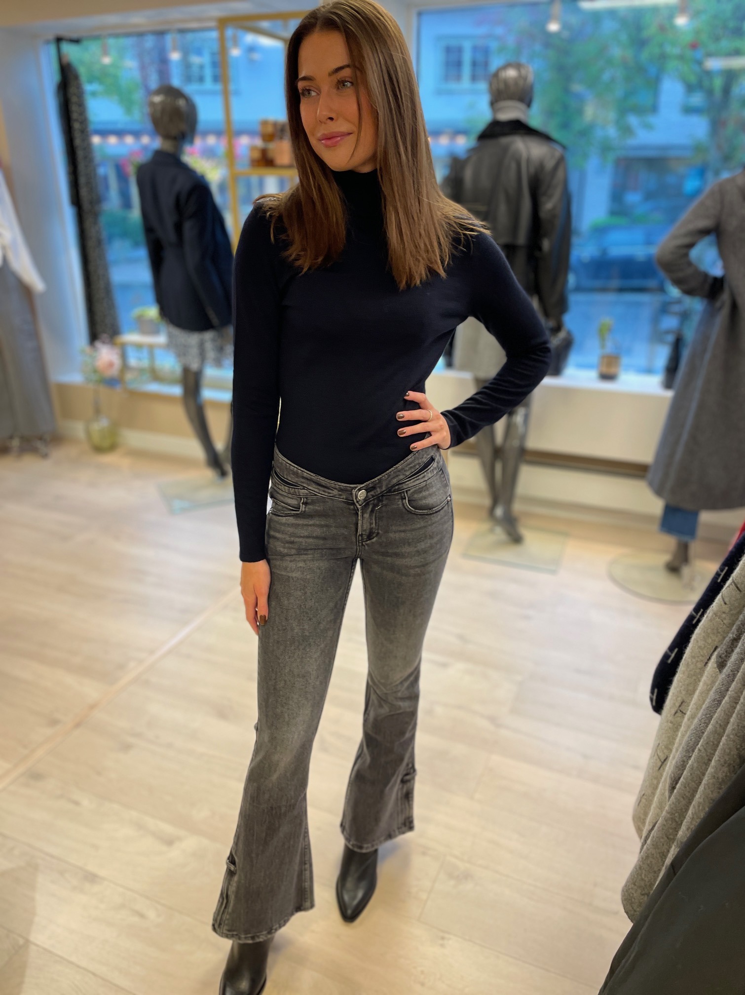 Miss Sixty Low Rise Bootcut Jeans Black Fog fr kenpedersen.no